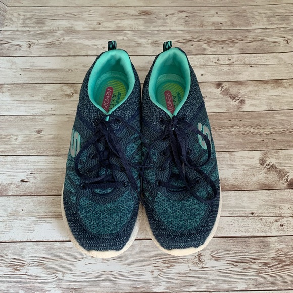 skechers foam tennis shoes